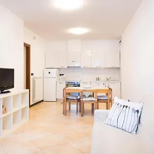 casa-nuvola-alle-cinque-terre.hotelitalianriviera.com/